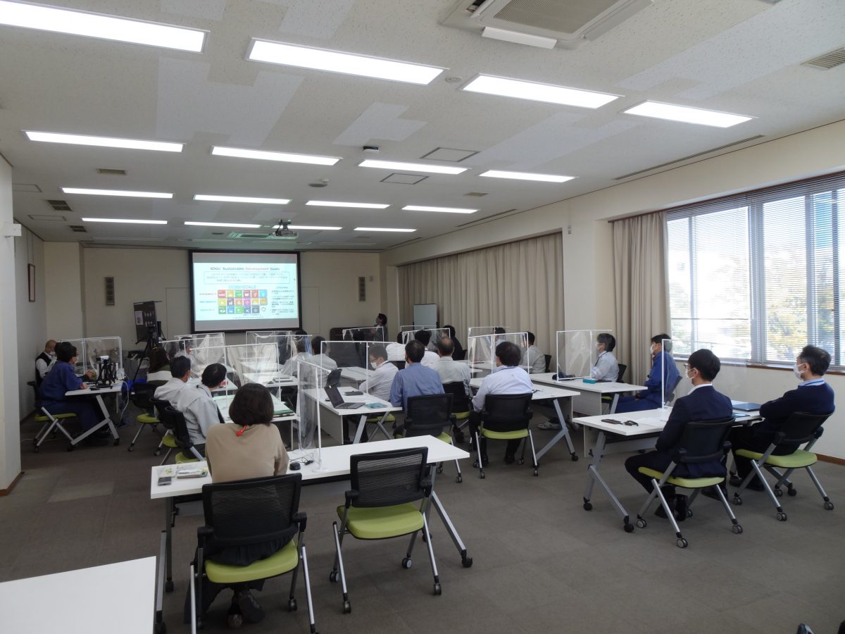 Workshop for Hitachi Channel Solutions on “Shaping the Future” based on the SDGs [Nov 8]
